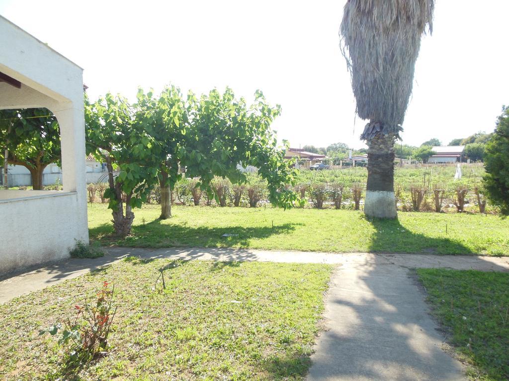 Helonata Apartments Arkoudi Bagian luar foto