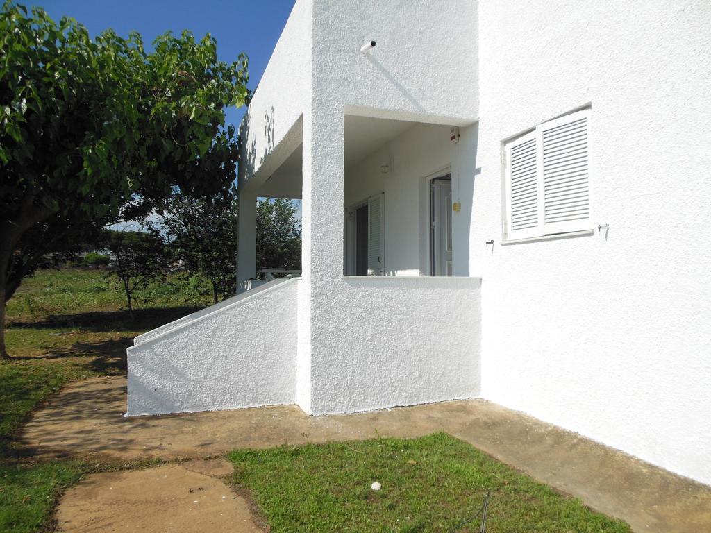 Helonata Apartments Arkoudi Bagian luar foto