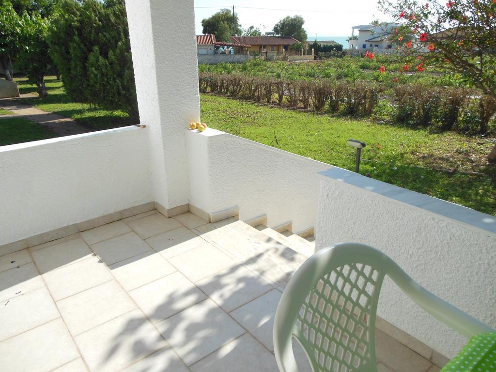 Helonata Apartments Arkoudi Bagian luar foto
