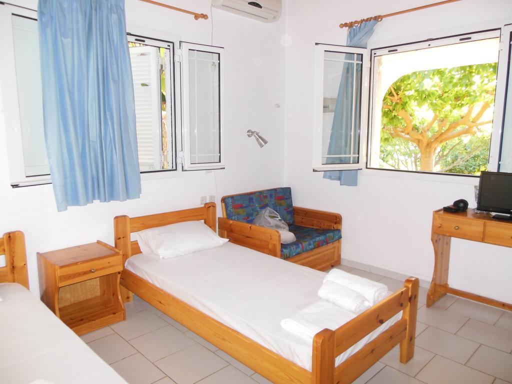 Helonata Apartments Arkoudi Bagian luar foto